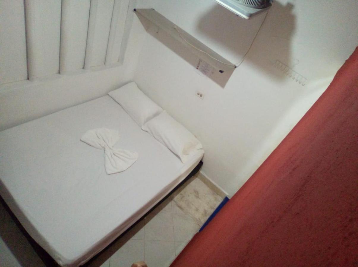 Hostal Sarita Villavieja Ngoại thất bức ảnh