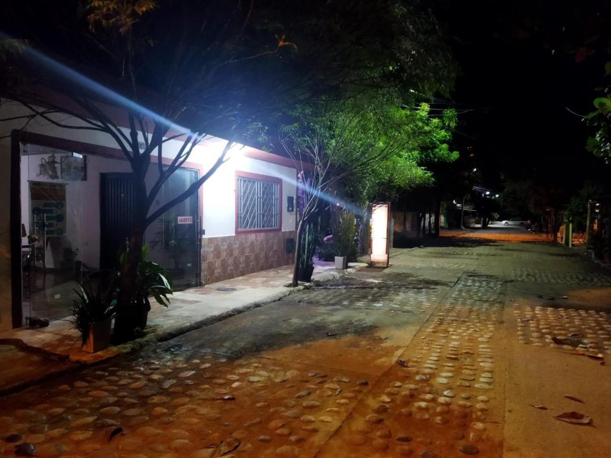 Hostal Sarita Villavieja Ngoại thất bức ảnh