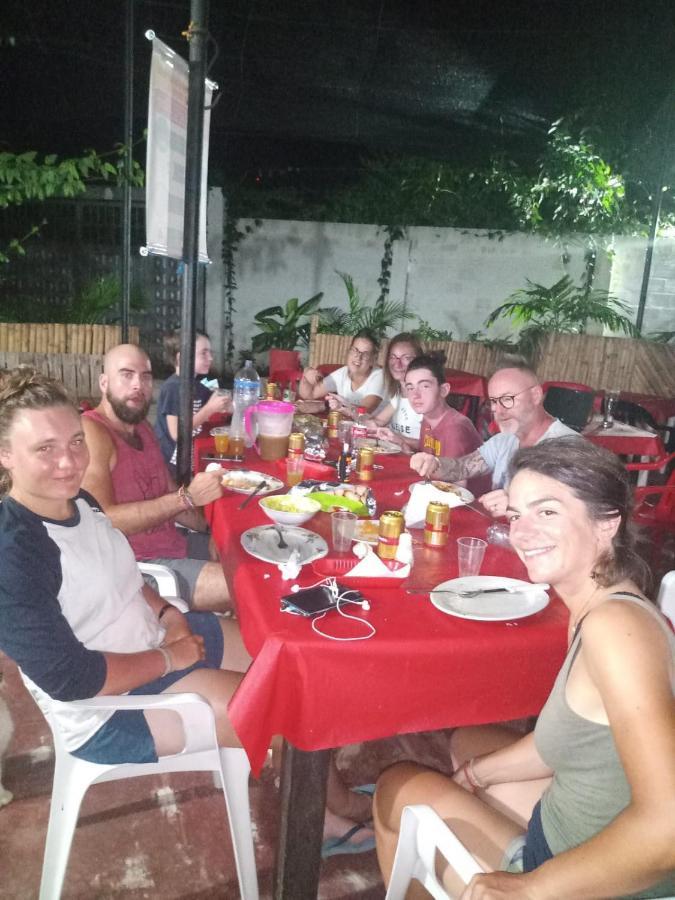 Hostal Sarita Villavieja Ngoại thất bức ảnh